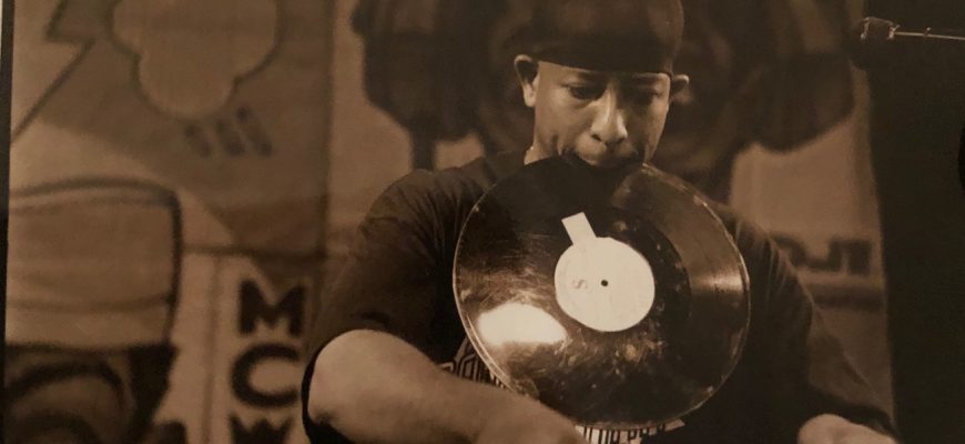 DJ Premier Pic--Vinyl In Mouth